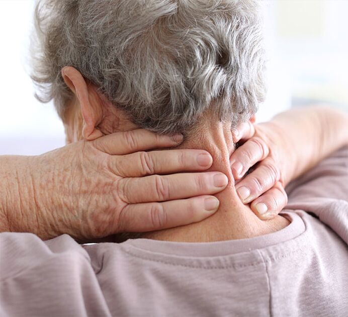 Gejala osteochondrosis serviks menunjukkan perlunya pengobatan penyakit