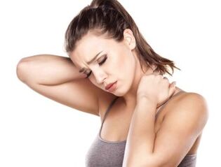 Gadis itu memiliki osteochondrosis leher