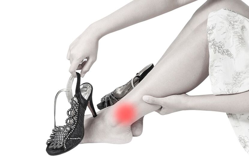 nyeri pada sendi pergelangan kaki akibat arthrosis